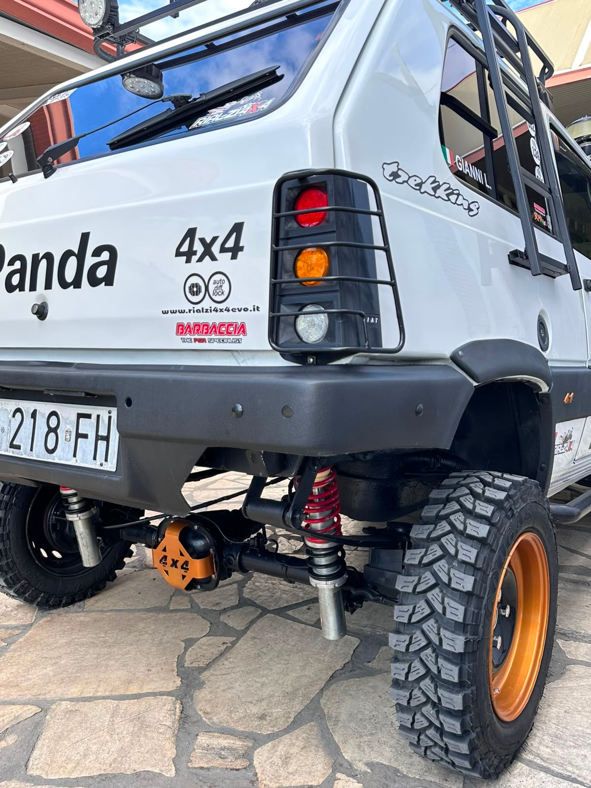 Rialzi 4×4: i brevettatori dell’ammortizzatore rialzato per la Panda